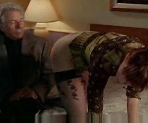 Hai sinh viên mặc váy sọc trên bàn phim sex hay 69 của cô giáo,,