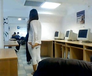 Cẩn thận khung bị bắt trong một cái lỗ trong âm jav tay đạo của phụ nữ với hình xăm