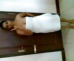 Cô gái, rám nắng, Khỏe mạnh, Phục vụ quầy Bar roach giàu phim jav ngan có