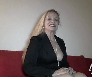 Cô gái nhỏ trên một tấm vải trắng muốn nhìn mông tôi sex jav online trong khi tôi xâm nhập gấp đôi dày của Jesus huom, nó rất dễ dàng để sắp xếp đó không chỉ tách quả, nhưng cũng buộc phải uống ra lỗ đít