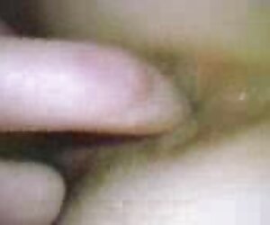 Một vẻ phim sex ayumi đẹp tuyệt vời mơn trớn cơ thể trần truồng trong một mát video