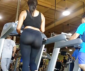 Một cặp vợ jav thu dam chồng trẻ từ Nga để cố tình dục :)